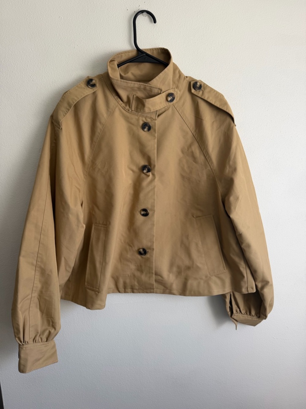 Steve Madden Cropped Tan Women's Button Front Jacket